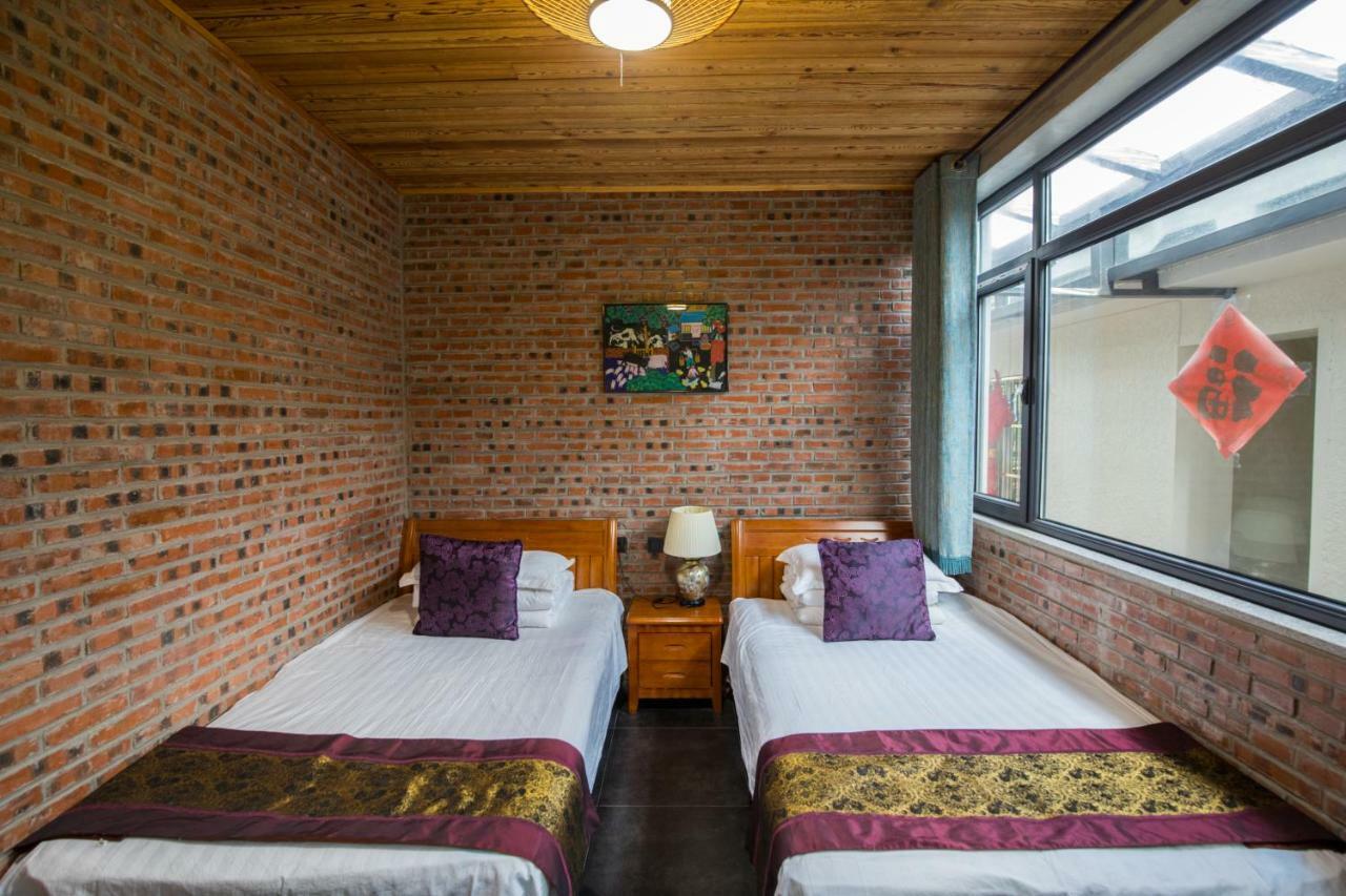 Beijing Mutianyu Great Wall Wangshanyuan Homestay هوايرو المظهر الخارجي الصورة